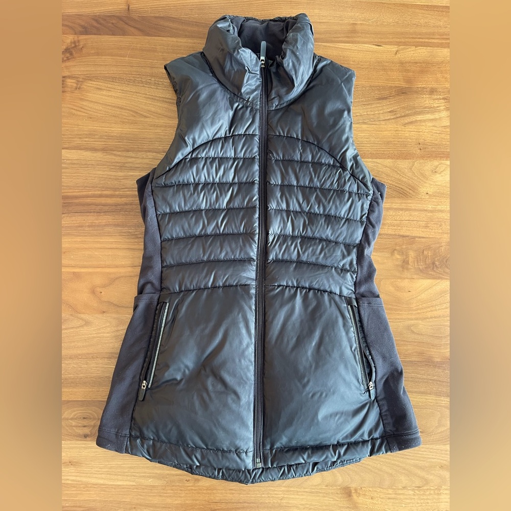 Lululemon Light Puff Vest Size 4